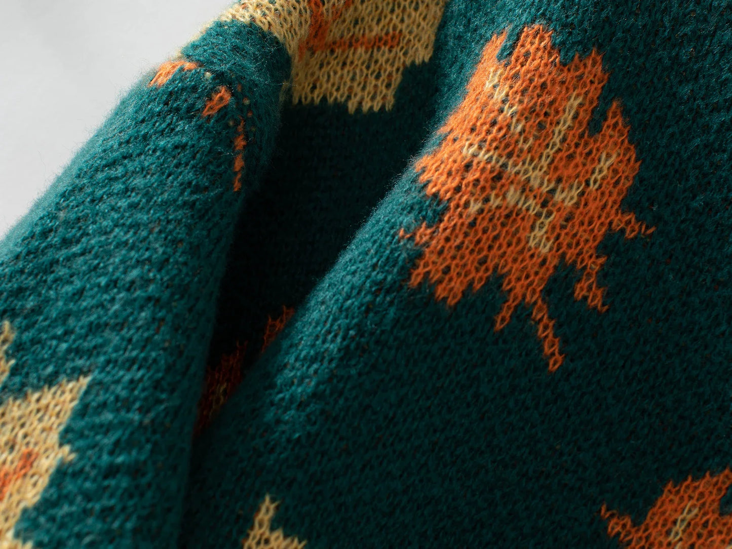 Pull en maille à motif feuille d'érable - Reflet Paris