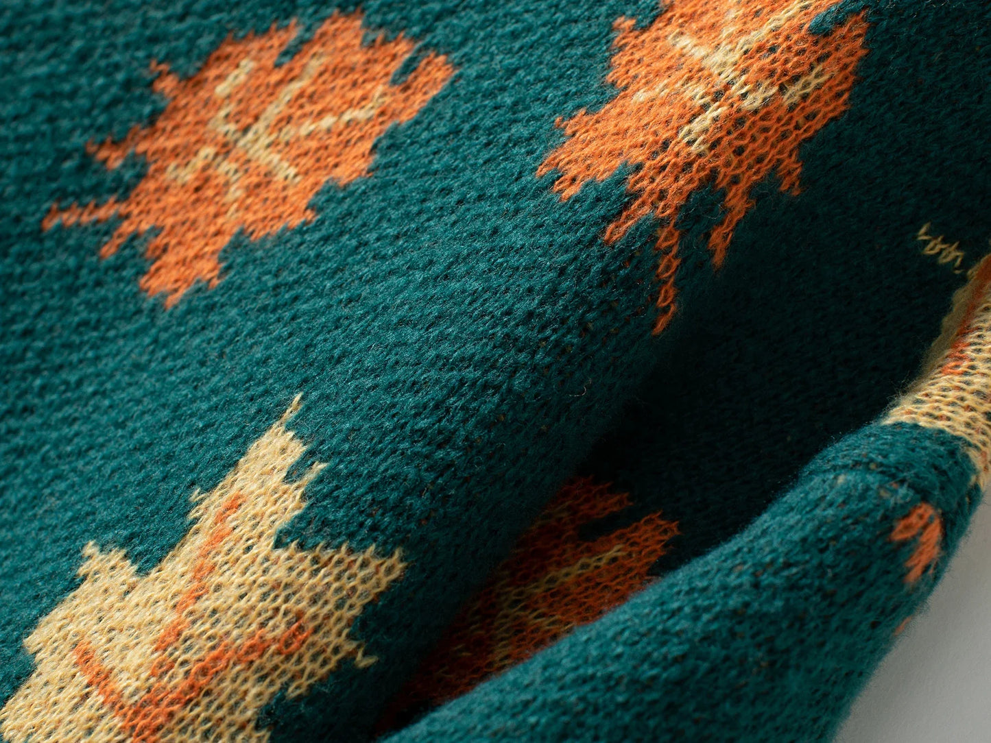 Pull en maille à motif feuille d'érable - Reflet Paris