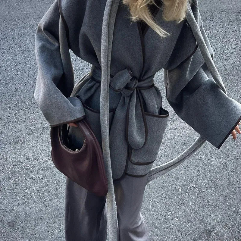 Veste Élégante à Col V avec Ceinture – Style & Confort en Demi-saison - Reflet Paris