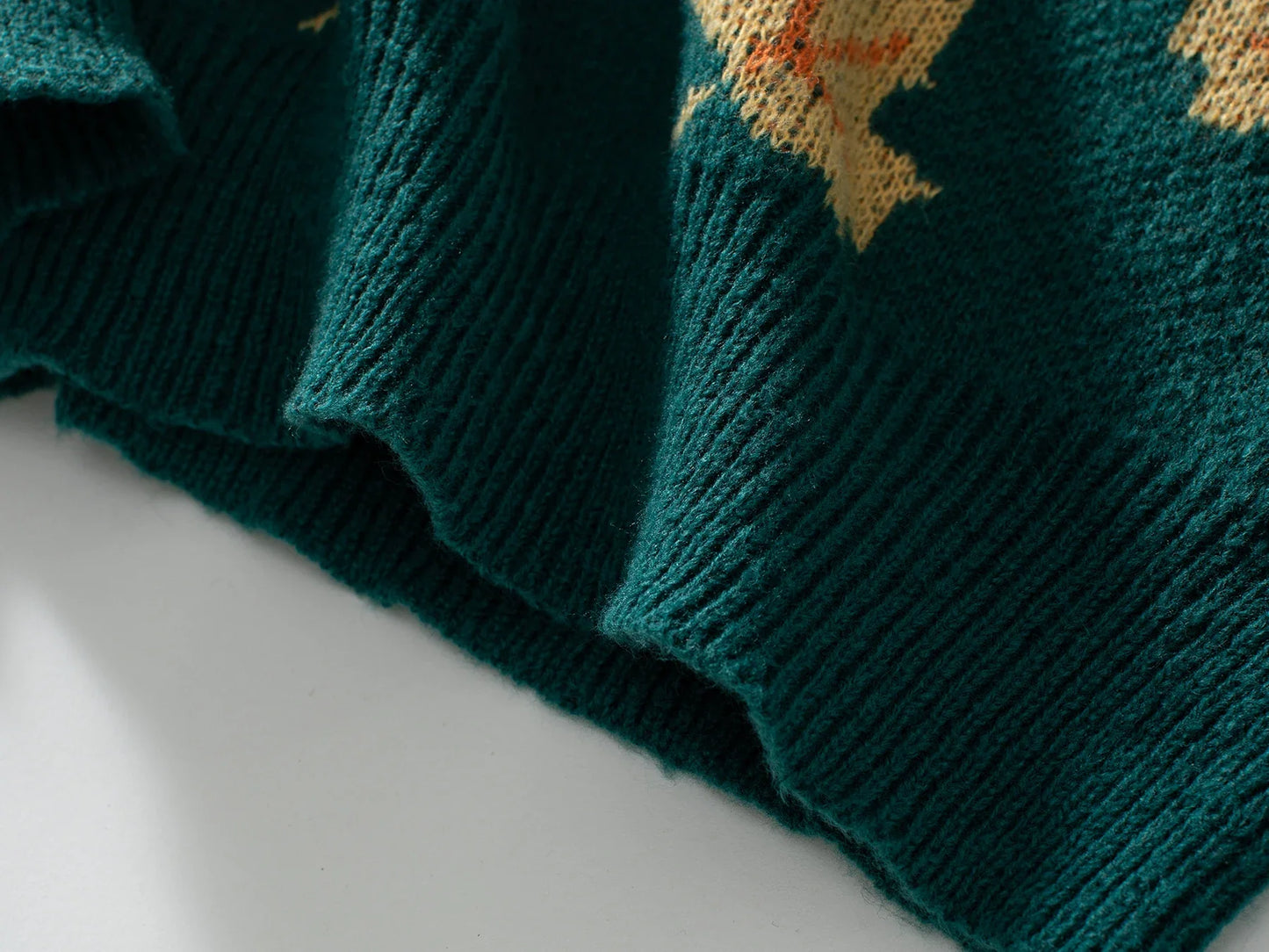 Pull en maille à motif feuille d'érable - Reflet Paris