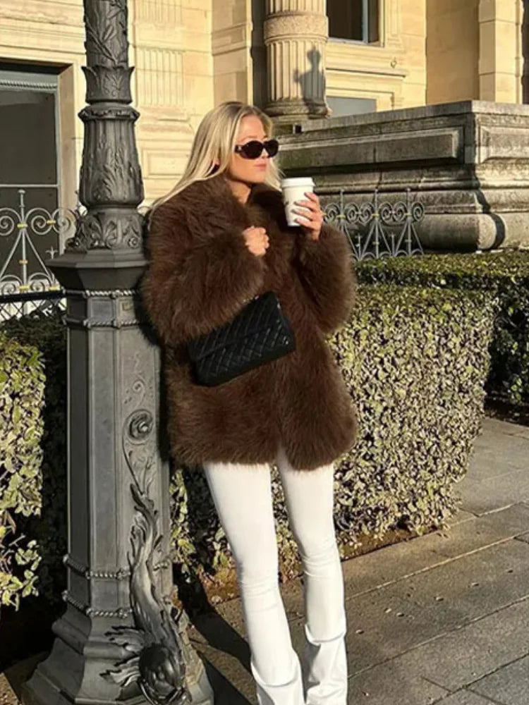 Manteau Long en Fausse Fourrure Marron – Style Chic et Chaud pour l’Hiver - Reflet Paris