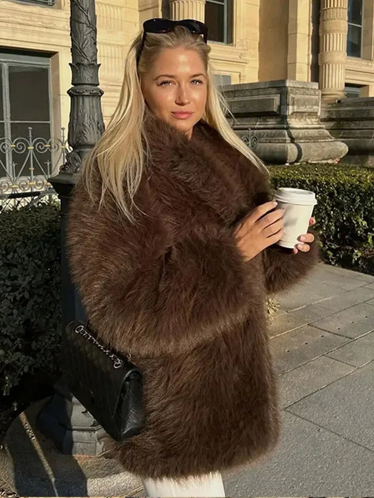 Manteau Long en Fausse Fourrure Marron – Style Chic et Chaud pour l’Hiver - Reflet Paris