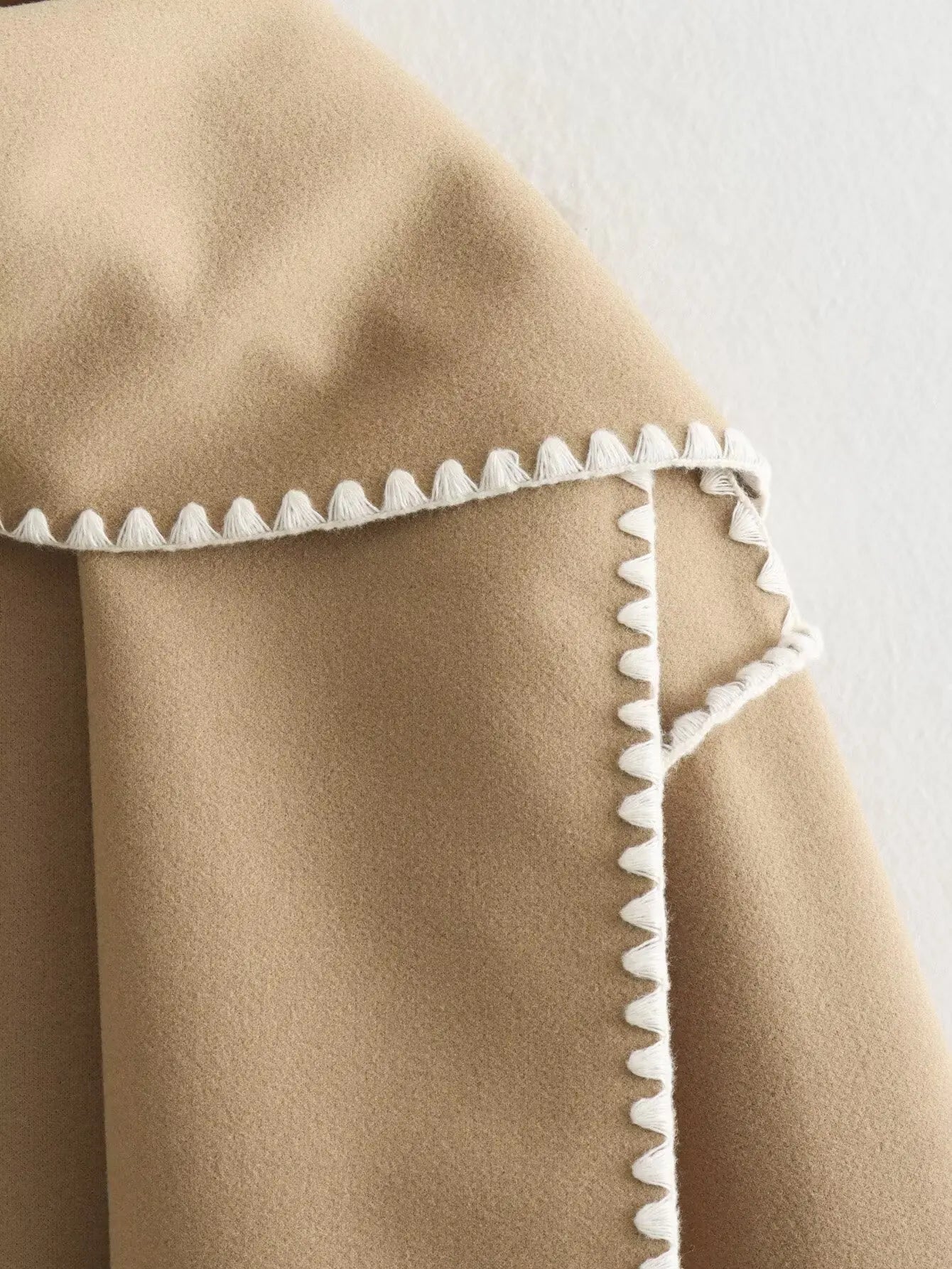 Manteau Décontracté en Laine avec Col Écharpe – Élégance Tout en Confort - Reflet Paris