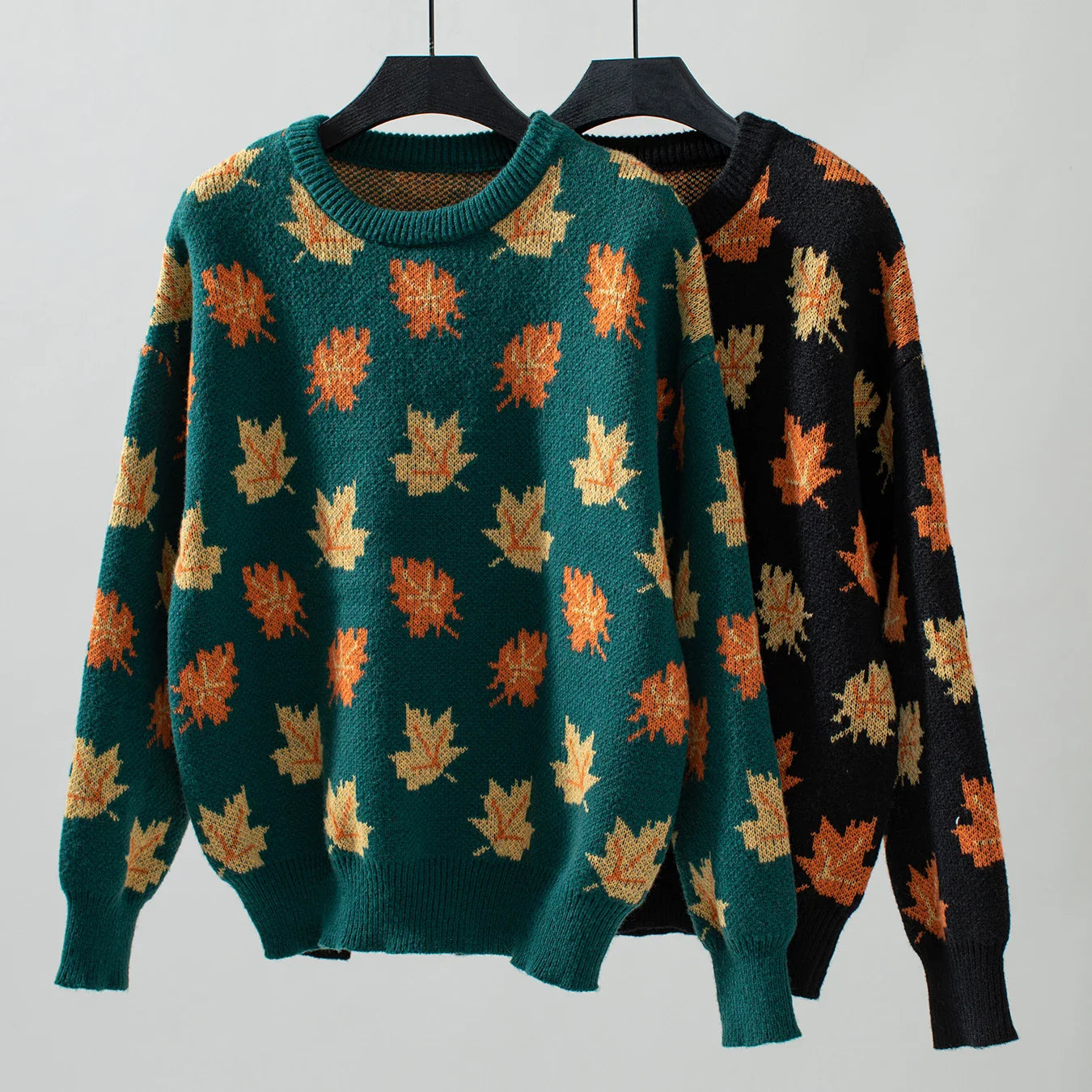 Pull en maille à motif feuille d'érable - Reflet Paris