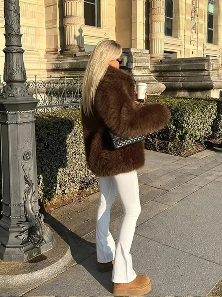 Manteau Long en Fausse Fourrure Marron – Style Chic et Chaud pour l’Hiver - Reflet Paris