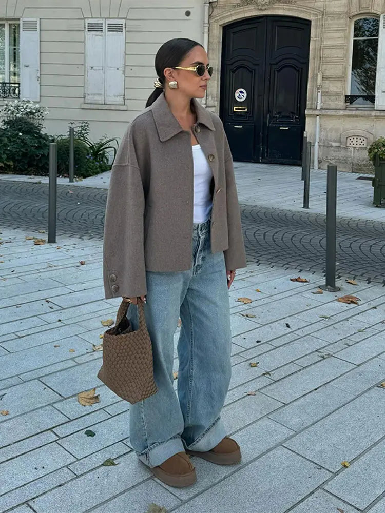 Veste en Laine à Col Revers – Élégance et Polyvalence - Reflet Paris