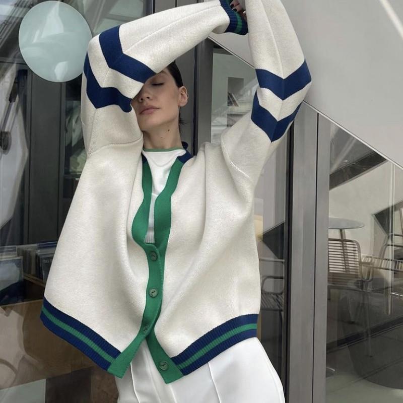 Casual Cardigan – Modern Style and Casual Comfort