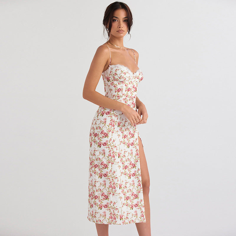 Séduction Florale - Robe Longue à Fleurs en Dentelle avec Fente - Reflet Paris