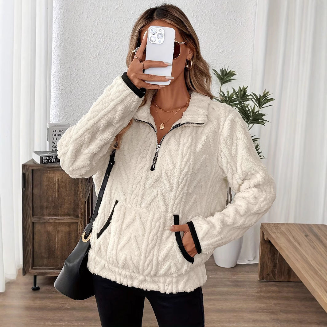 Elegant diamond-knit pullover for women. Soft, warm & timeless. Perfect for autumn and winter looks. Shop Diamond Grace™ at Reflet Paris.