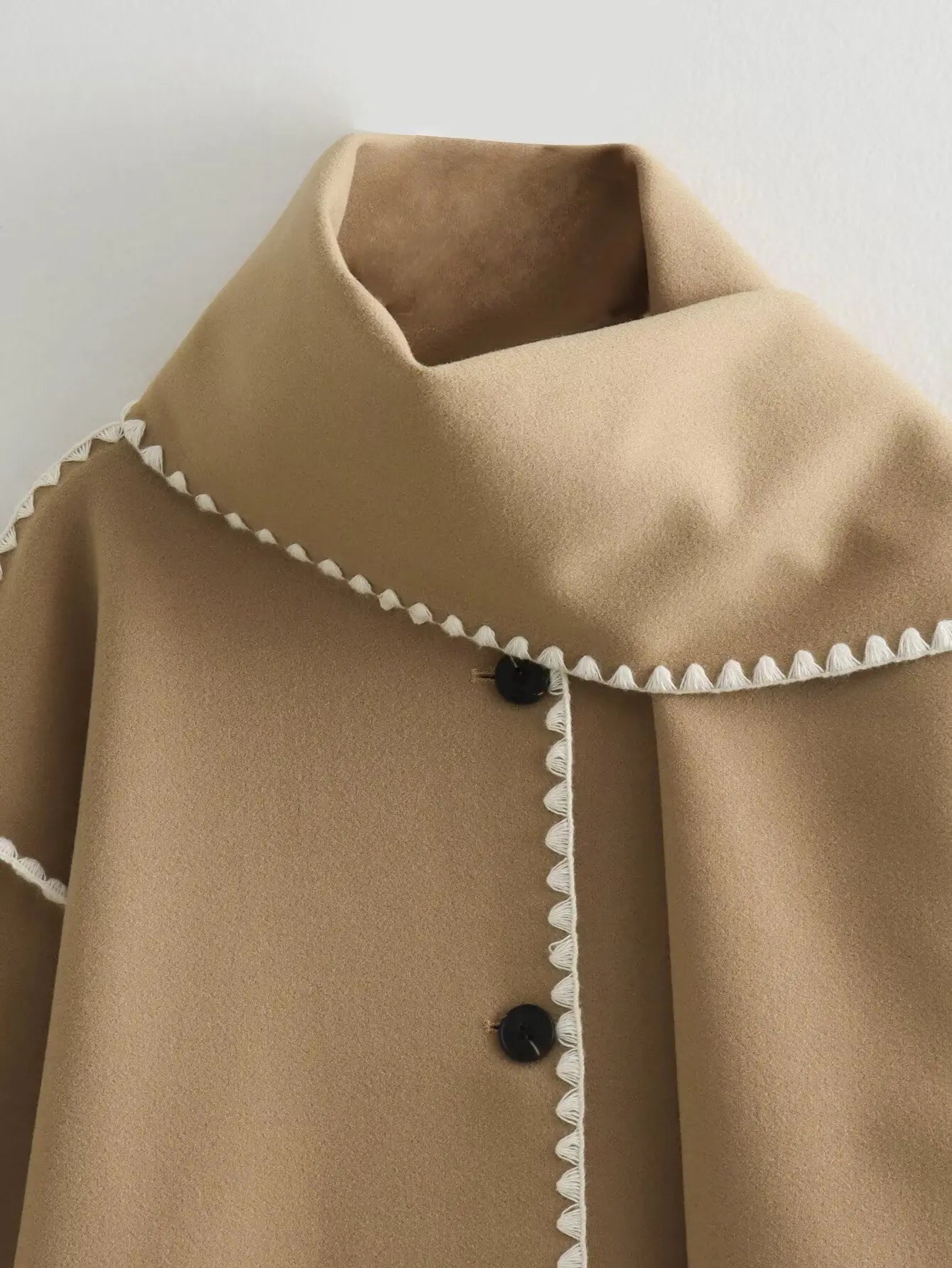 Manteau Décontracté en Laine avec Col Écharpe – Élégance Tout en Confort