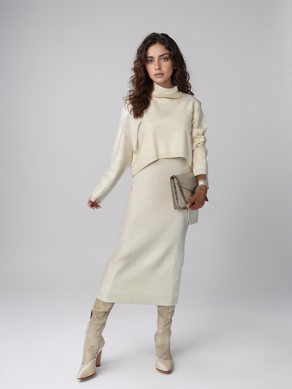 Ensemble Élégance d'Hiver : Robe Midi et Haut Col Montant